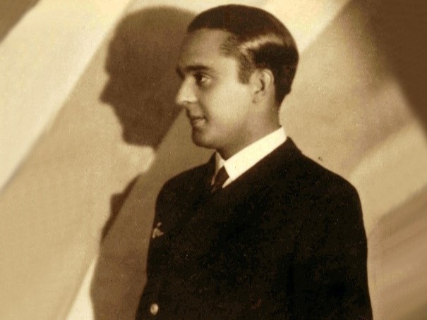 Miguel Ruiz de la Puente, teniente de navío de la aeronáutica militar